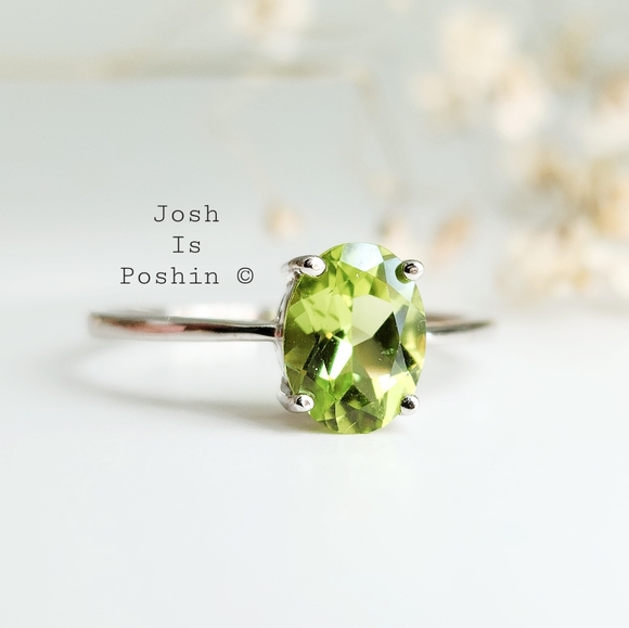 1.45 ct. natural peridot cocktail ring in sterling silver - Picture 5 of 13
